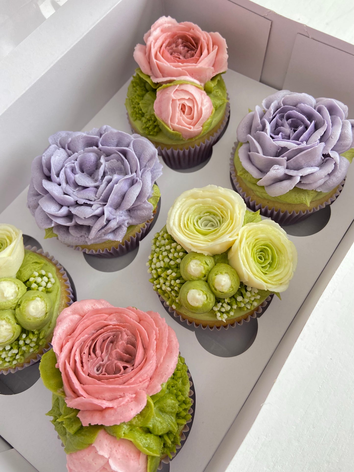 Buttercream Flower Cupcakes