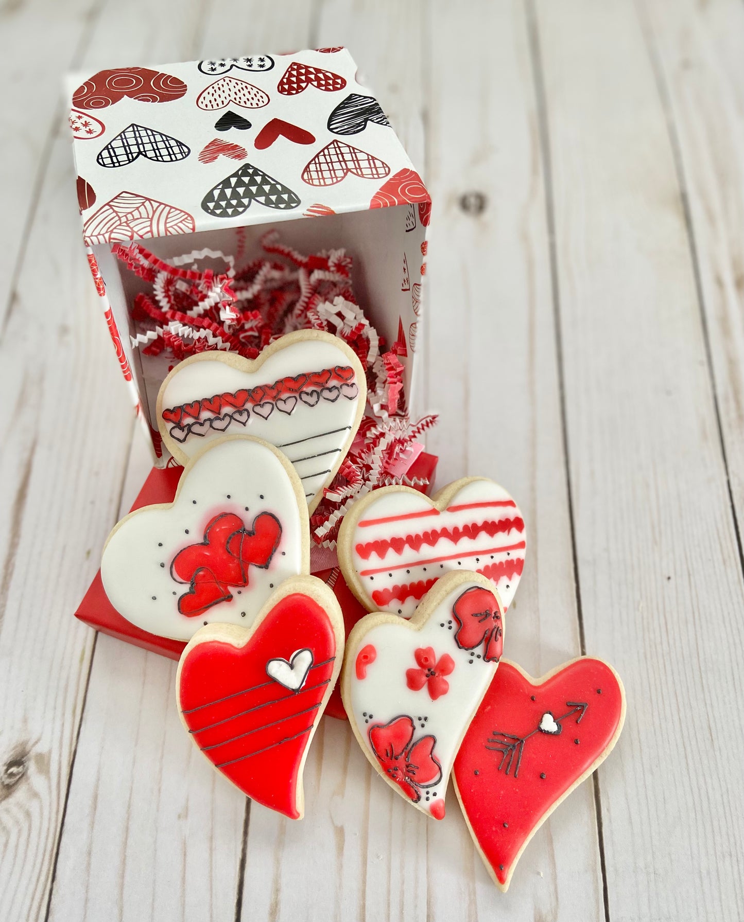 Small Cookie Box Red & White Sketch